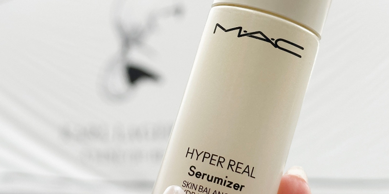 MAC Hyper Real Serumizer Sample